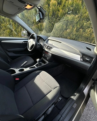 BMW X1 cena 49999 przebieg: 149500, rok produkcji 2014 z Zawiercie małe 596